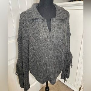 blu pepper Charcoal Gray Bell Sleeve Fringe Sweater